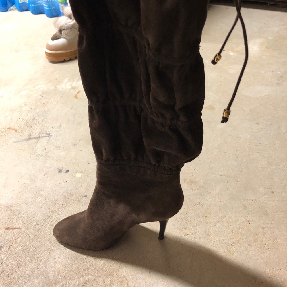 High heel boots
